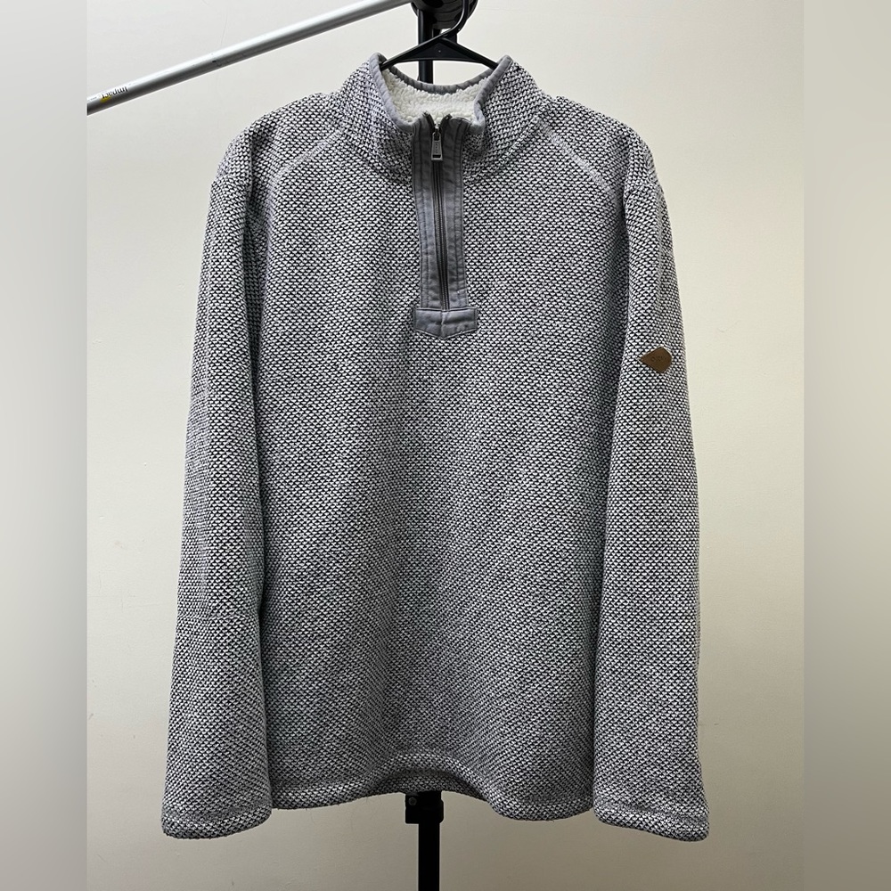 Men’s Orvis fleece lined large zip up sweatshirt. In GREAT condition
